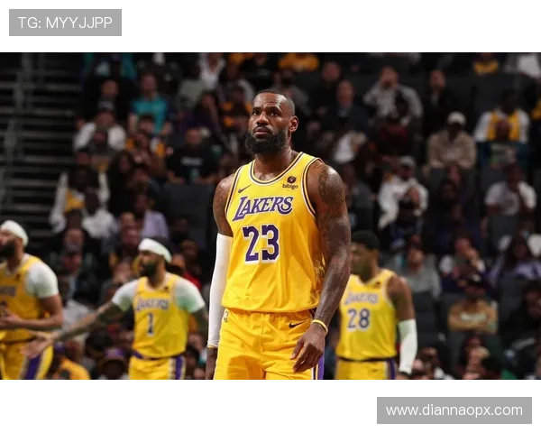 篮球巨星詹姆斯在比赛中砍下50分，引领球队逆转获胜