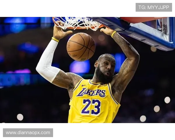 詹姆斯谈湖人新赛季目标：全力冲击总冠军并提升年轻球员实力